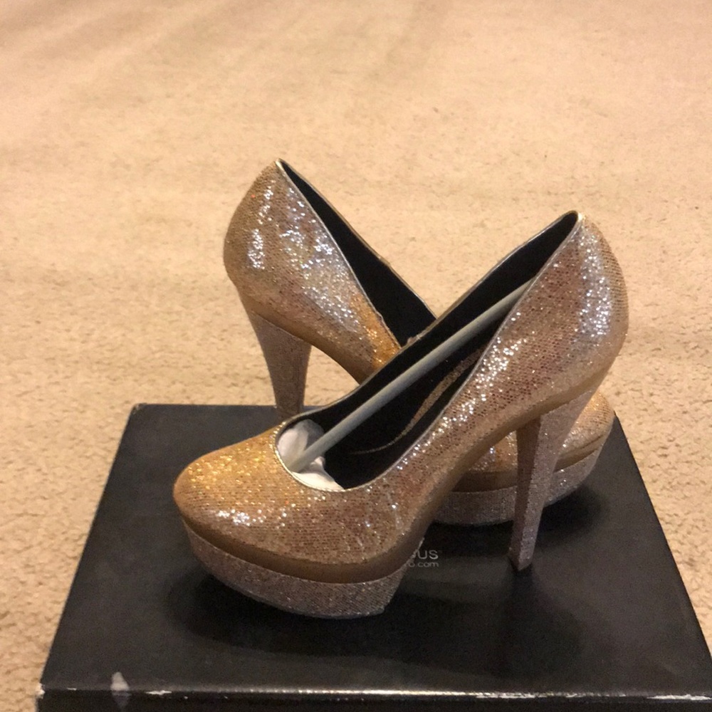 Platform glittery gold high heels Size 6.5 - Picture 2 of 8